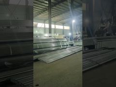 Fortes barreiras de controle de multidões para eventos