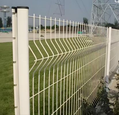 1.8M Pvc revestido V Curva Curva Rede de Arame Ferreira Jardim Cercas 3D Exteriores Com Pistola em Forma de Pêssego