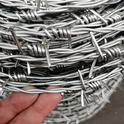Fio de arame farpado galvanizado de alta resistência à tração com diâmetro de 1,6 mm para segurança de perímetro